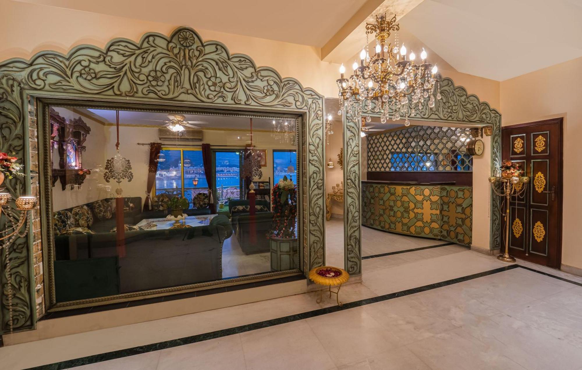 The Neeraj Ganga Heritage Palace Rishīkesh Exteriör bild