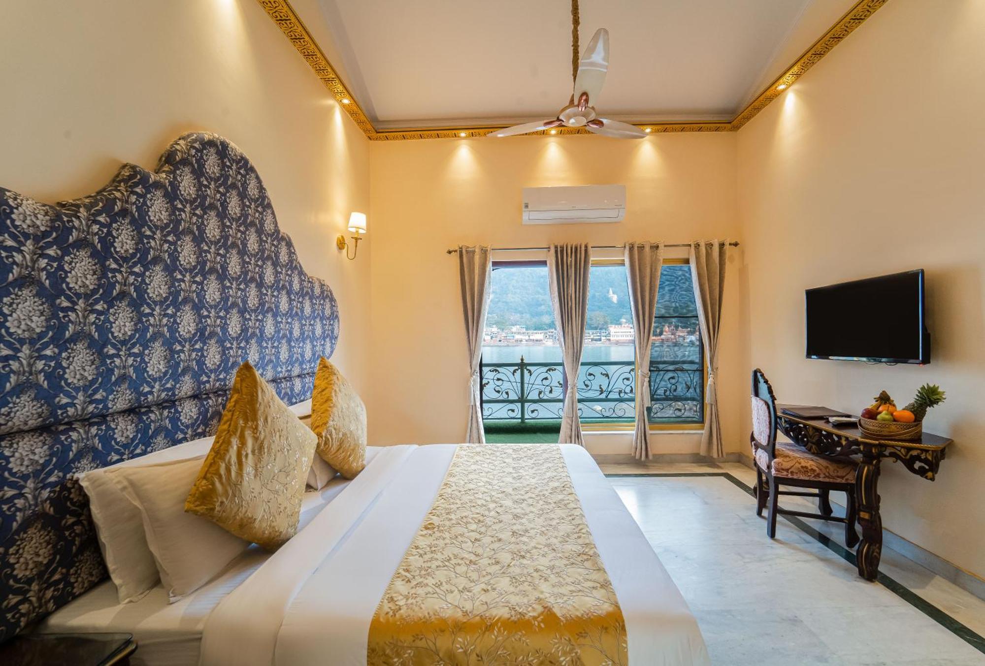 The Neeraj Ganga Heritage Palace Rishīkesh Exteriör bild
