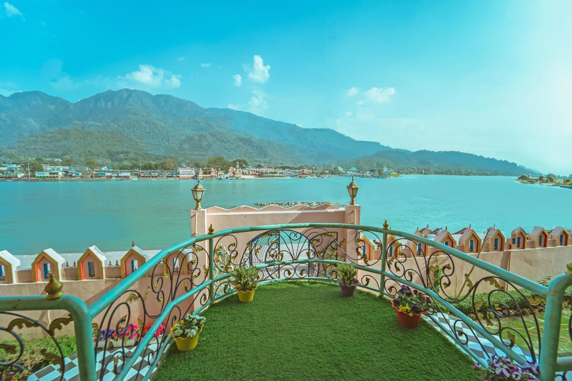 The Neeraj Ganga Heritage Palace Rishīkesh Exteriör bild